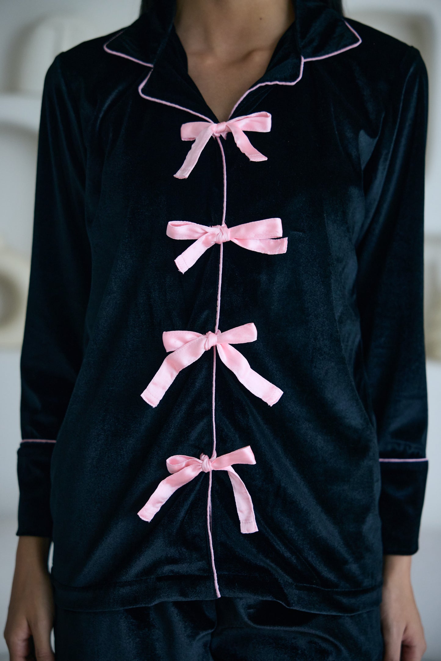 Black Velvet | Bow String (P) | Nightwear