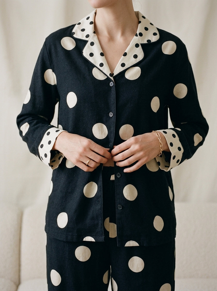 Silly Sicily Polkas Nightwear (Black)