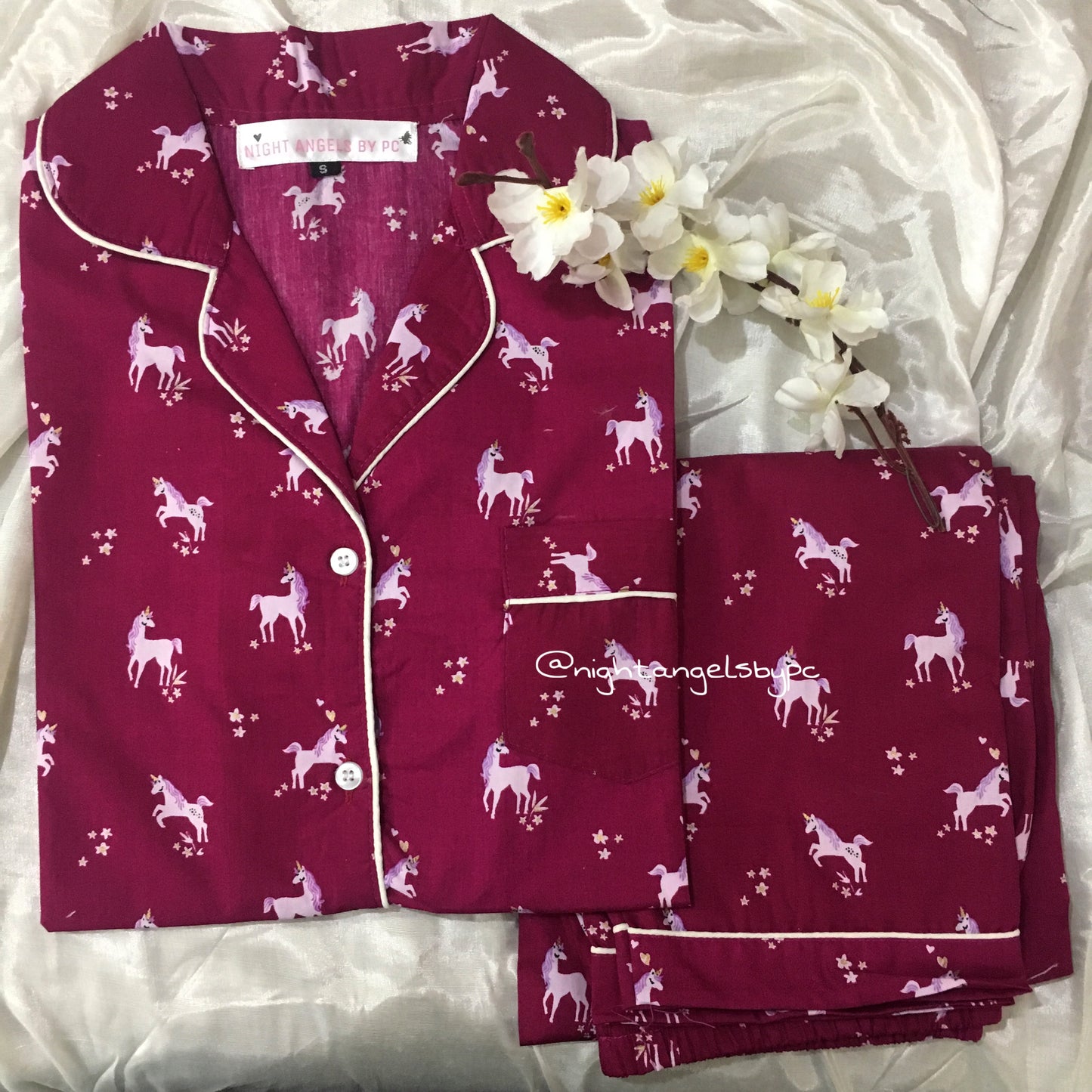 MEHROON UNICORN Kids Unisex Nightwear