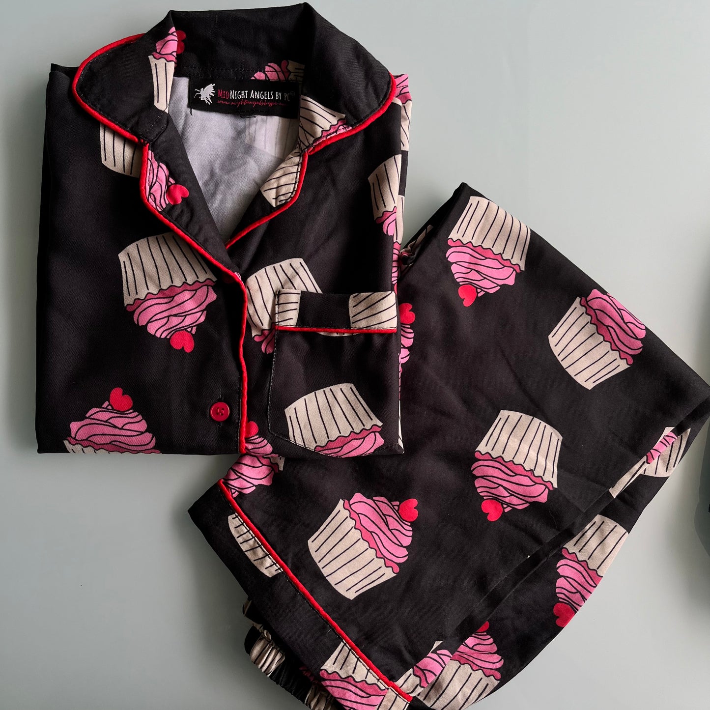 BLACK CUPCAKE Kids Unisex Nightwear