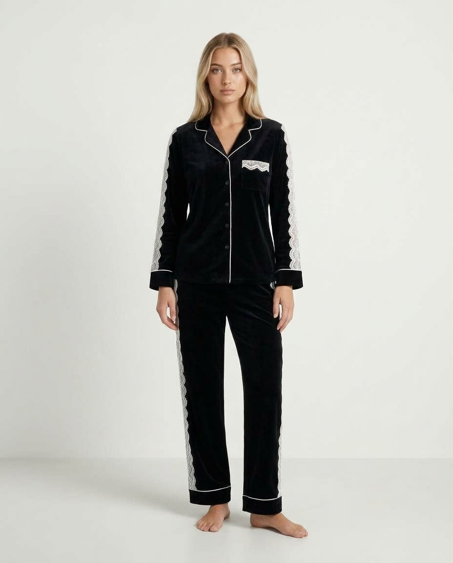 Black Lace Velvet Nightwear