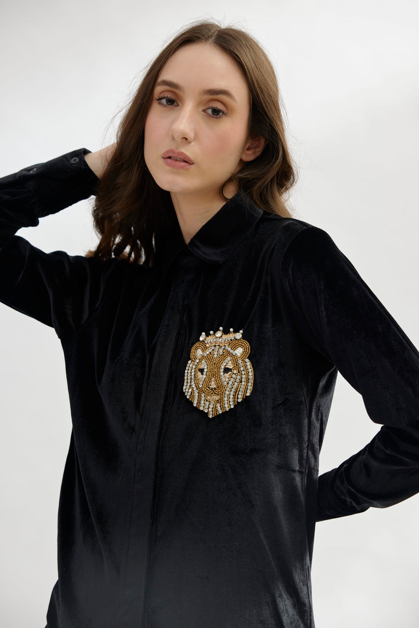 Black Lioness Velvet Nightwear (Women)