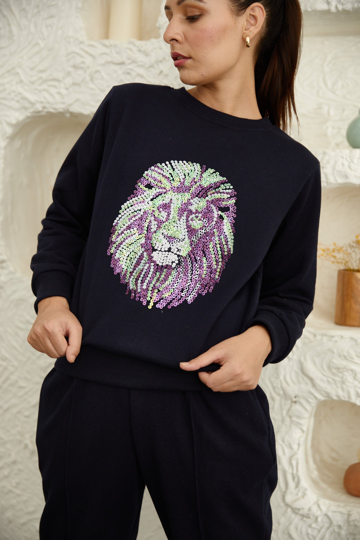 The Sparkling Lioness Sweatshirt Set (Women) (Blue)
